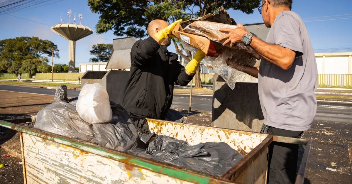 How to Properly Dispose of Hazardous Junk